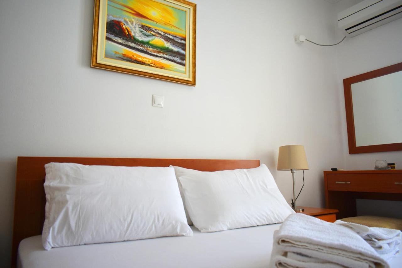 Ionio Rooms II ฮีมาเรอ ภายนอก รูปภาพ