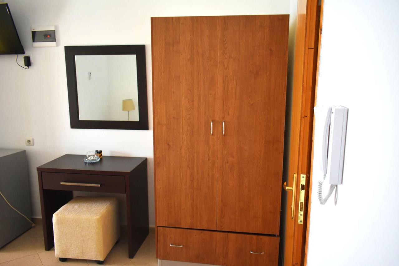 Ionio Rooms II ฮีมาเรอ ภายนอก รูปภาพ