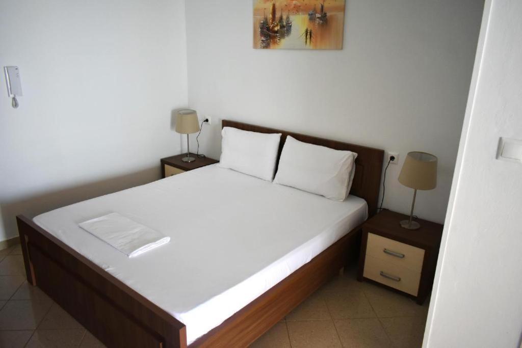 Ionio Rooms II ฮีมาเรอ ภายนอก รูปภาพ