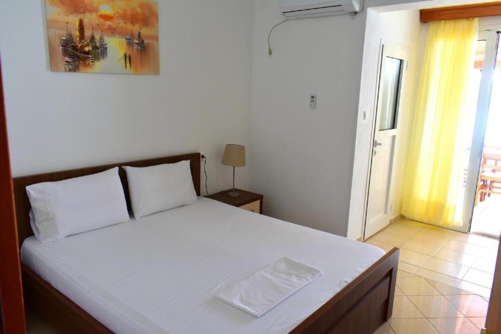 Ionio Rooms II ฮีมาเรอ ภายนอก รูปภาพ